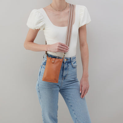 CASS PHONE CROSSBODY - BUTTERSCOTCH